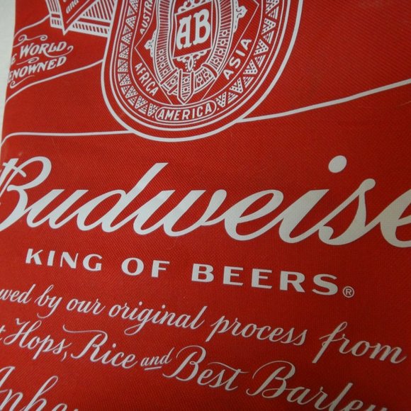 BUDWEISER COLLECTIBLE COOLER BACKPACK - Picture 3 of 5
